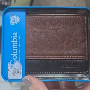 Columbia biology wallet NIB